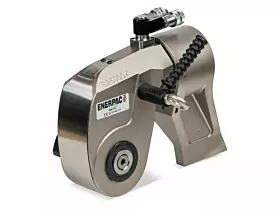 Platz 8: Enerpac. Die Geschichte des Unternehmens beginnt 1910 als Wasserpumpenproduzent für Fords