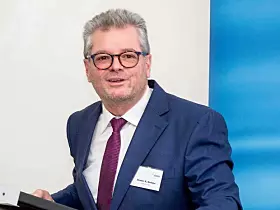 Ekrem Sirman, Vorstandsvorsitzender von Harmonic Drive:
